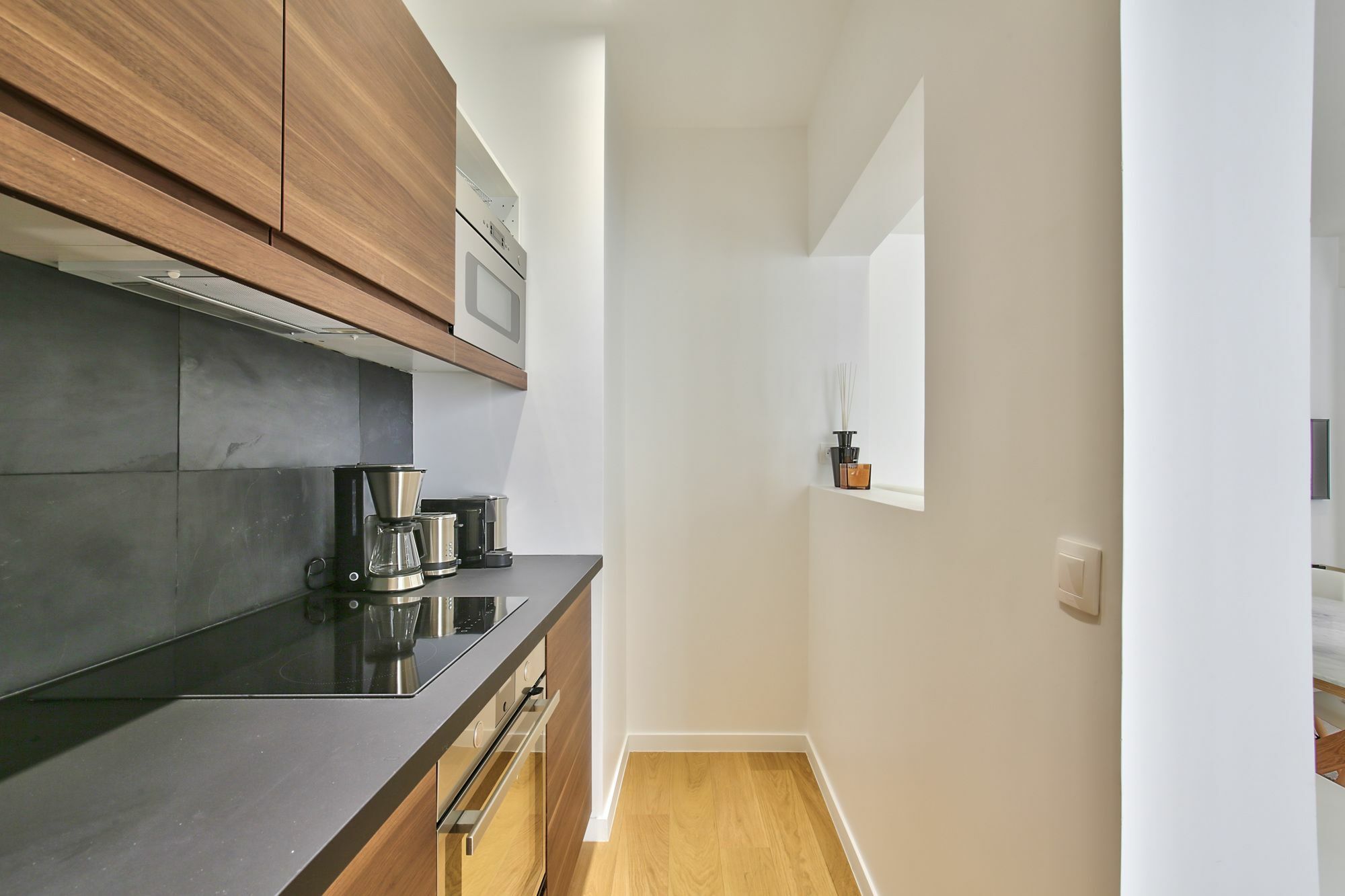 69 - Authentic Parisian Home Экстерьер фото